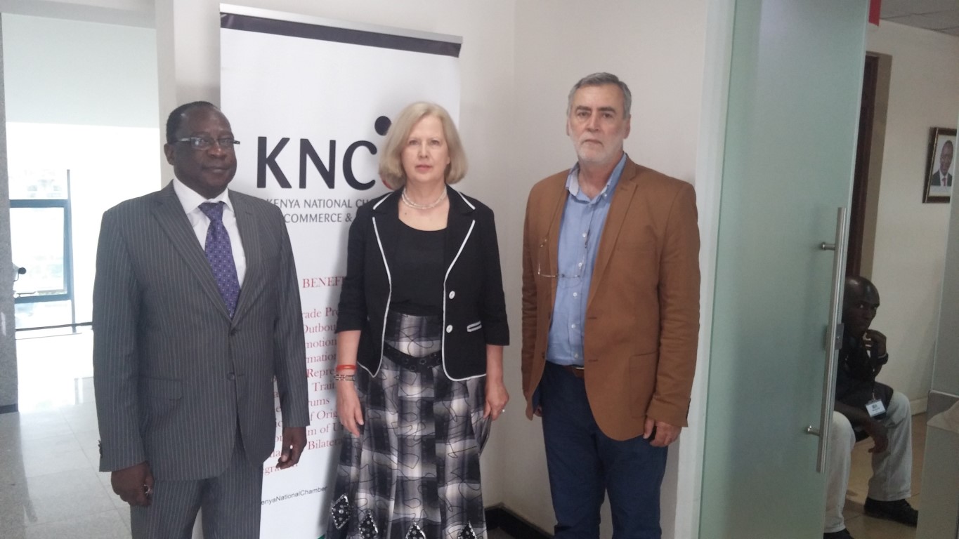 Επιμελητήριο Κένυας Πρόξενος C. Wako Medium